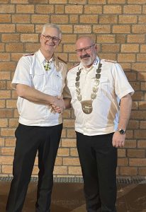 Harald Lenden übergibt das Amt des ersten Brudermeisters an seinen Nachfolger Frank Perle